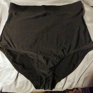 Cacique NWT black swim bottom